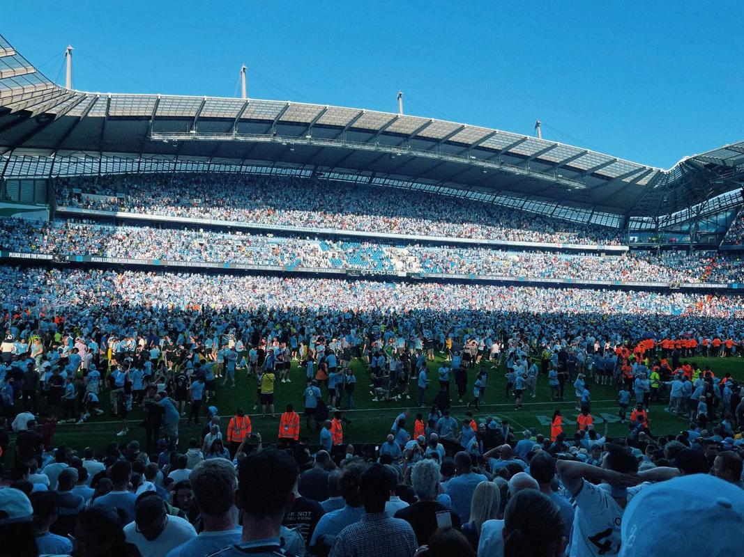 12 投 38 分，效率惊人（12次出手斩获38分，效率爆棚）