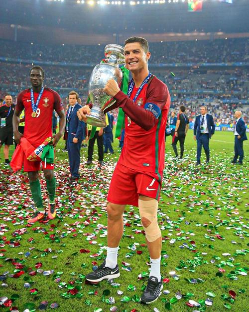 打得很好了！翟晓川6中6超高效拿下14分3板1助1断（手感爆棚！翟晓川6投6中高效斩获14分3篮板1助攻1抢断）