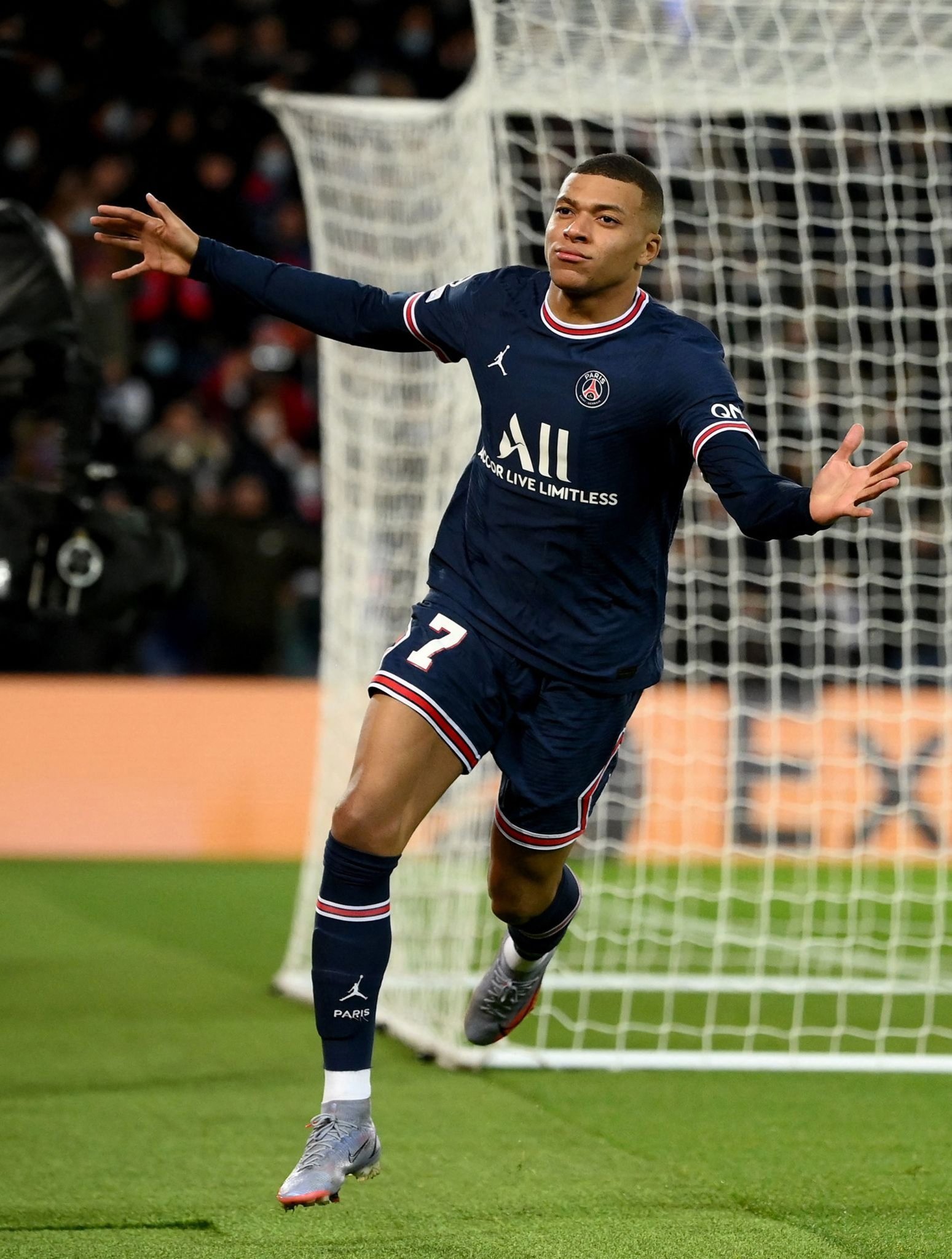 拉莫斯：我们将继续为河南球迷而战，争取拿到冠军（拉莫斯：继续为河南球迷拼搏，力争夺冠）