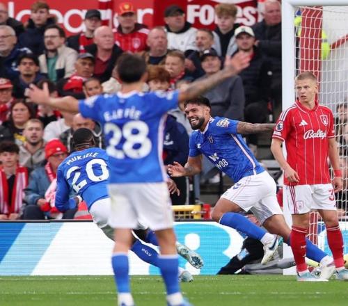 懂球帝12周年120大瞬间1／4决赛：德拜梅磊包揽，谁将杀出半区？（懂球帝12周年120大瞬间八强战：德拜梅磊包场，谁能突围半区？）