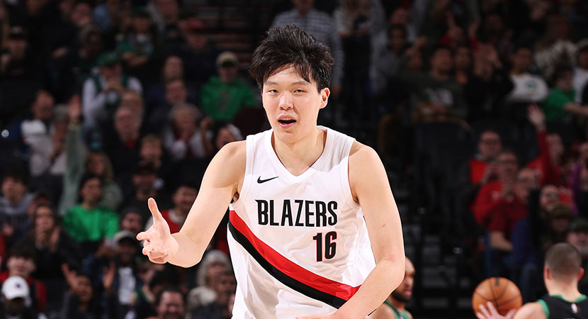 海港客战英博：5外援PK4外援，吾米提江先发，李新翔替补（海港客场挑战英博：5外援对决4外援，吾米提江首发，李新翔替补）