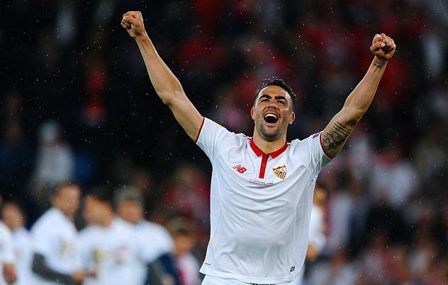 前队友：梅西教会我怎么踢球！有时我还被他怒吼！（前队友：梅西指点我踢法，有时也会对我怒吼）