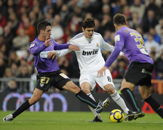 FC26美丽足球：维蒂尼亚、德容领衔，金外脚背夸雷斯马在列（FC26华丽球风：德容携维蒂尼亚领衔，金外脚背夸雷斯马上榜）