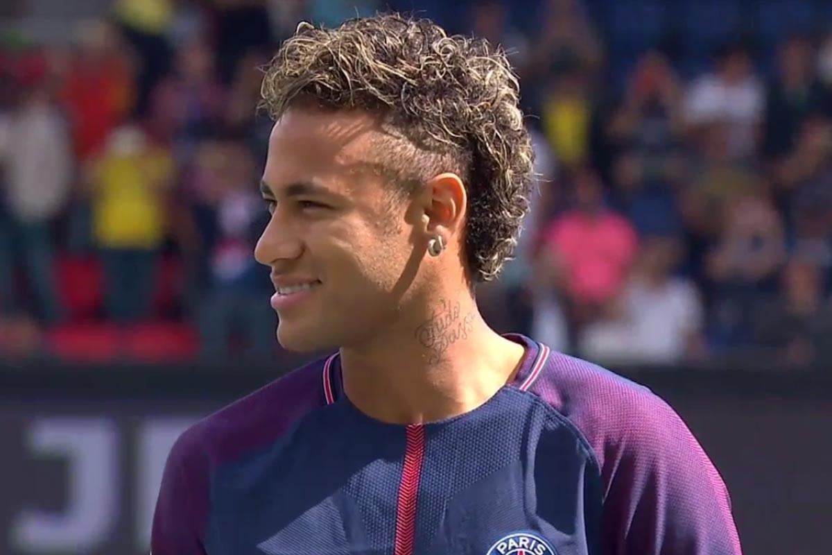 荷兰杯半场：维特破门，瓦伦特造险，费耶诺德0-1海伦芬（荷兰杯半场战报：维特建功，瓦伦特造险，费耶诺德暂0-1落后海伦芬）